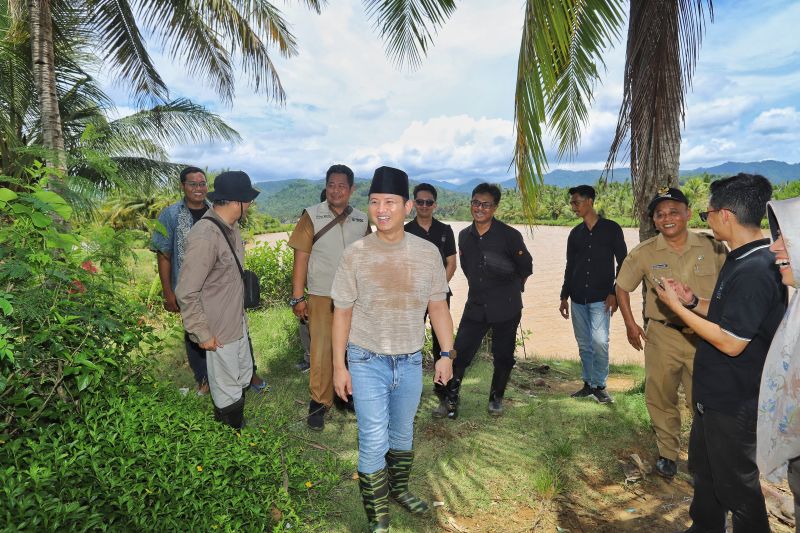 Pemkab Trenggalek dan UINSA Surabaya Inisiasi Tambak Mangrove di Wonocoyo untuk Perkuat Sabuk Hijau Pesisir