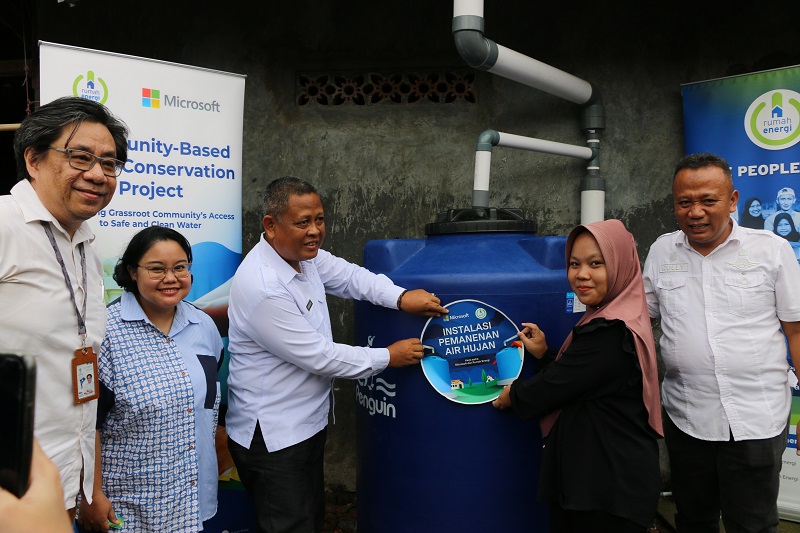 Sistem Pemanenan Air Hujan untuk Perkuat Ketahanan Air di Bekasi dan Karawang