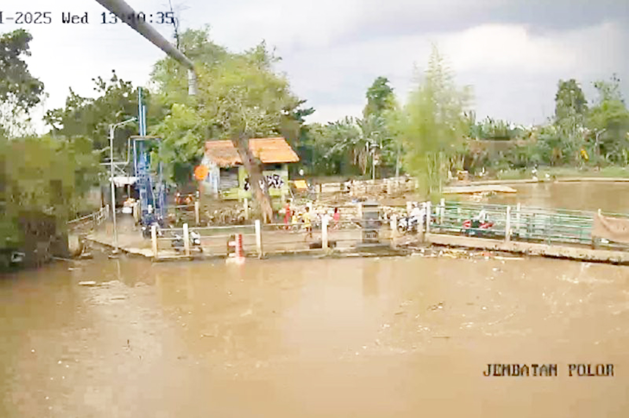 Di Tengah Ancaman Luapan Kali Angke, Tangerang Berjuang Mengamankan Warga
