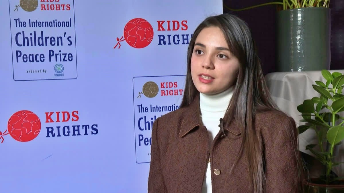 Lantang Suarakan Anak-anak Korban Perang, Aktivis Remaja Suriah Bana Al-Abed Diganjar Penghargaan Perdamaian KidsRights 