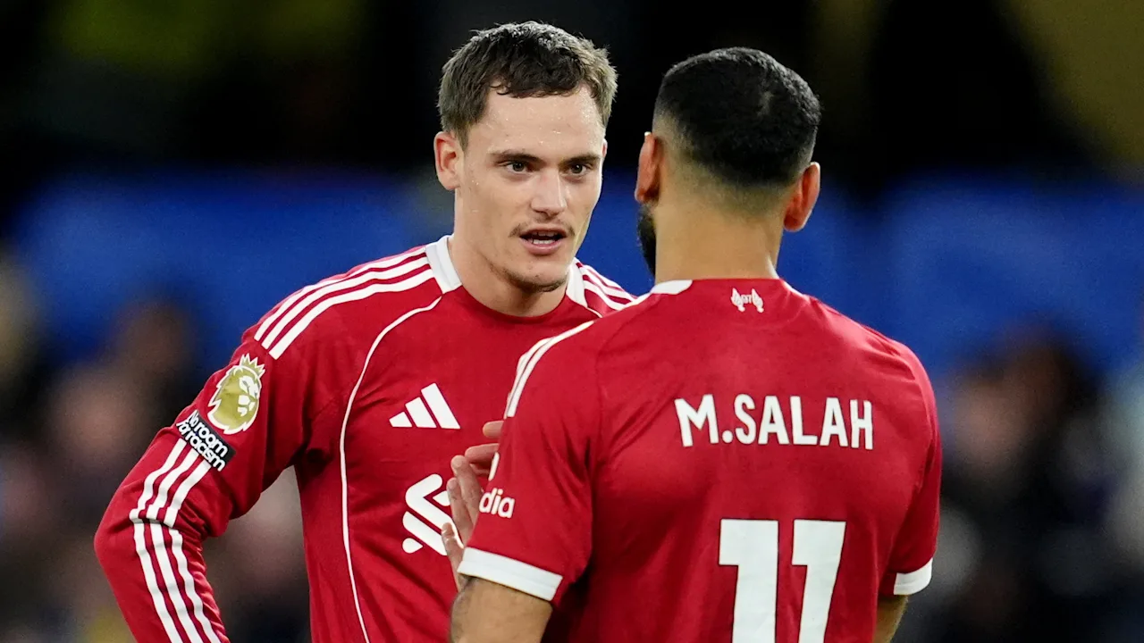 Media Jerman Sebut Mo Salah Jadi Penghambat Perkembangan Wirtz di Liverpool