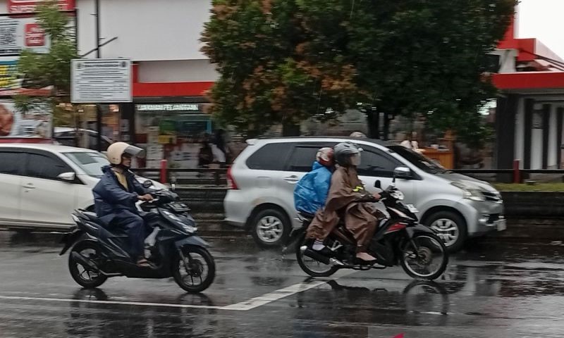 BMKG Prakirakan Potensi Hujan Ringan di Seluruh Kota Besar Tanah Air, Termasuk Jakarta