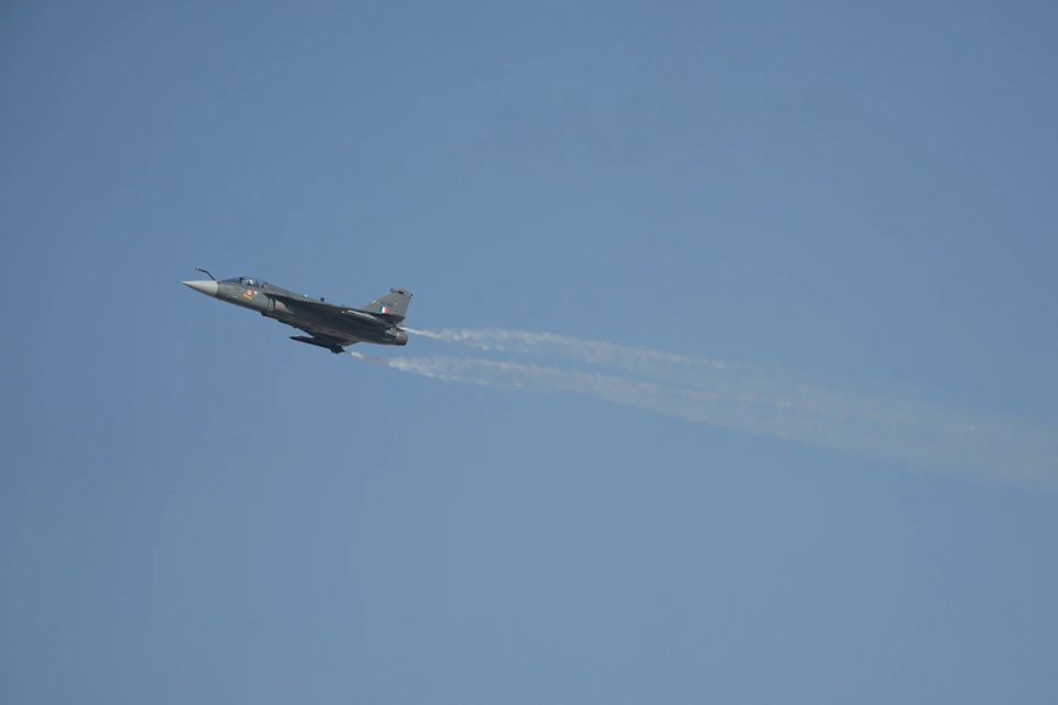 Pesawat Tempur India Jatuh Saat Demo Terbang di Dubai Air Show, Pilotnya Tewas