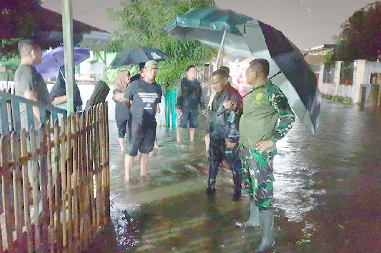Banjir Lhokseumawe Lumpuhkan Asrama TNI, Anak Prajurit Terpaksa Tidur di Tumpukan Kain