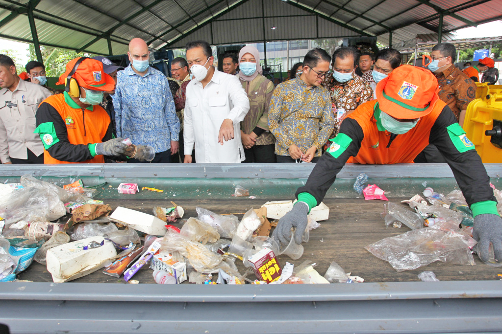 Rorotan Hanya Terima 1.000 Ton Sampah Sehari