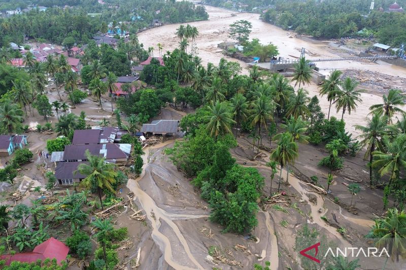 Kemenhaj Ajak Masyarakat Doakan Korban Banjir Sumatra