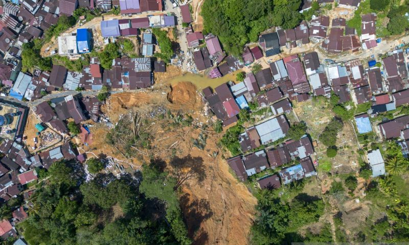 TNI Kerahkan Pesawat Angkut untuk Kirim Logistik ke Korban Banjir di Sibolga