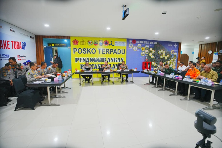 Kapolri Pimpin Rakor Bencana dengan Forkopimda Sumut, Bahu Membahu Tangani Bencana