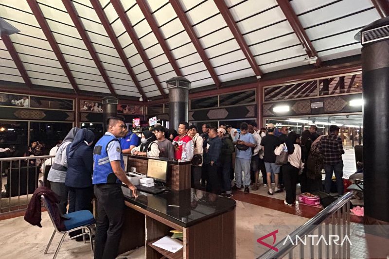Kacau! Super Air Jet Rute Jakarta–Padang Delay Beruntun, Penumpang Mengeluh Menunggu Berjam-Jam