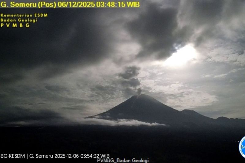Gunung Semeru Kembali Erupsi, Guguran Lava Meluncur hingga 1 Km ke Arah Besuk Kobokan