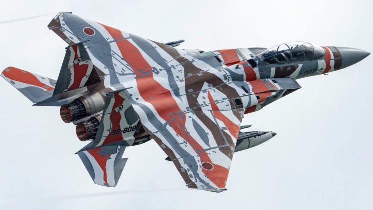 Siap Tembak, F-15 Jepang Berhasil Dikunci oleh Jet Tempur J-15 Tiongkok