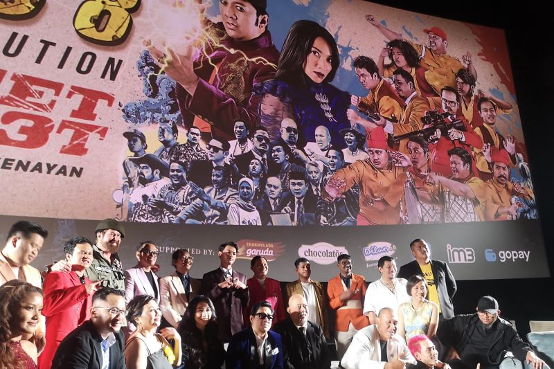 Totalitas demi "Comic 8" dari Mabuk Laut Hingga Kunyah Sirih 