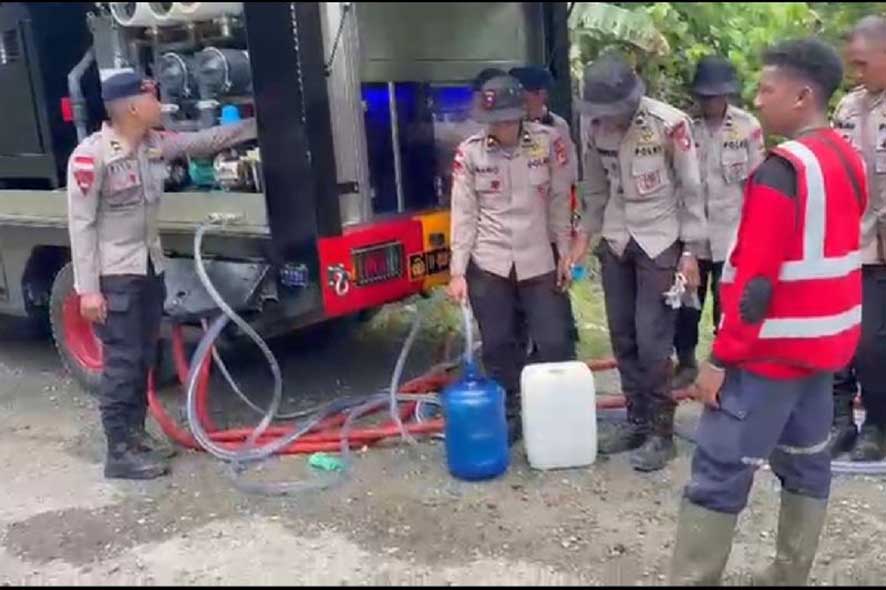 Bantuan Air Bersih untuk Warga yang Terdampak Banjir di Arso Jayapura