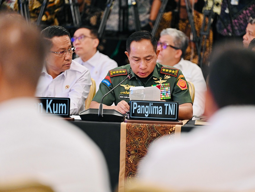 Panglima TNI Hadiri Sidang Kabinet Paripurna, Fokus Penanganan Bencana dan Isu Strategis Nasional