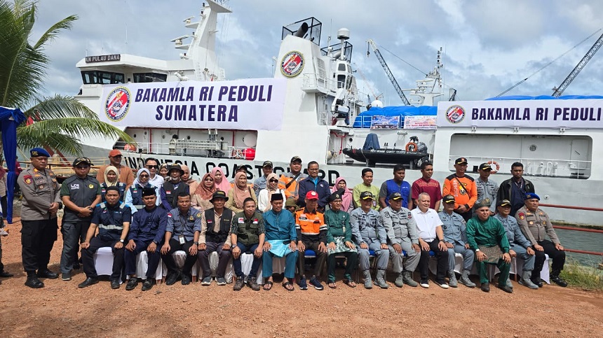 Bakamla RI Kembali Kirim KN Pulau Dana-323 dengan 92,2 Ton Bantuan untuk Sumatra