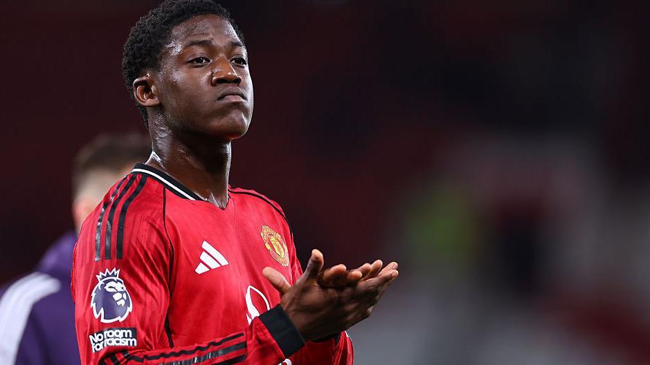 Man United Mulai Pertimbangkan Tawaran untuk Kobbie Mainoo Jelang Bursa Transfer Januari