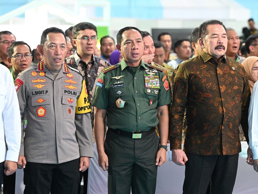 Panglima TNI Hadiri Peresmian Akad Massal 50.030 Unit Rumah Subsidi FLPP oleh Presiden RI