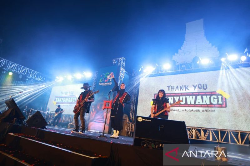 Konser Band Kotak di Banyuwangi Didedikasikan untuk Korban Bencana Sumatra