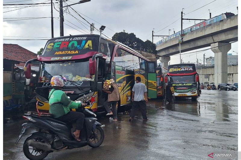 Pengelola Terminal Lebak Bulus Prediksi Lonjakan Penumpang pada 23–24 Desember
