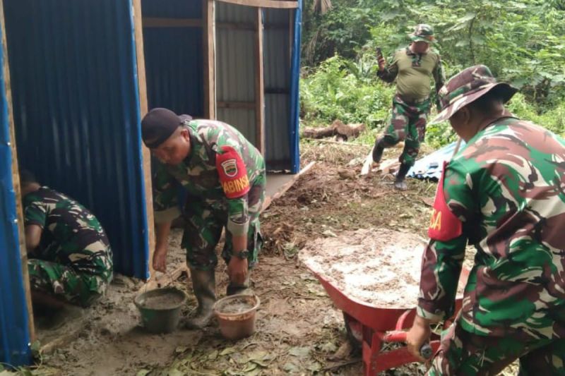 Kodam I/BB Siapkan MCK Penuhi Kebutuhan Pengungsi di HKBP Tapteng