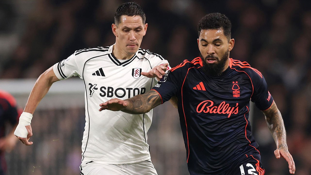 Liga Inggris: Fulham Menjauh dari Zona Degradasi  Usai Gol  Penalti Jimenez Bungkam Forest