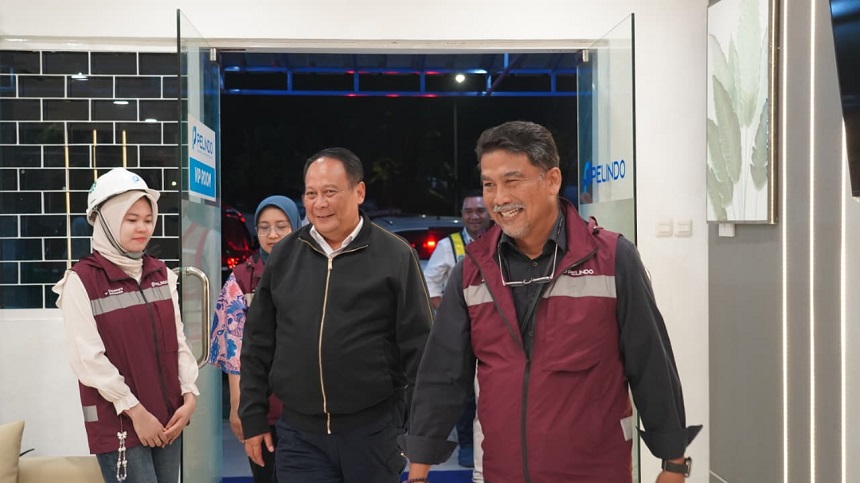 Wamenhub Tinjau Puncak Arus Nataru 2025/2026 di Pelabuhan Ciwandan