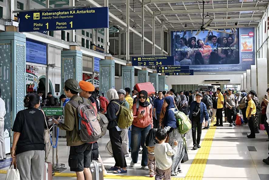 10,11 Juta Orang Lakukan Perjalanan dengan Angkutan Umum