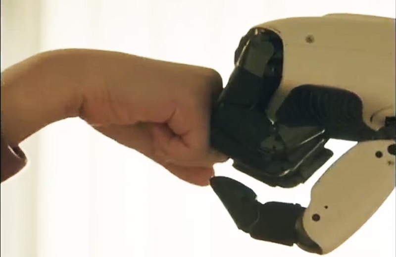 Wujudkan Konsep Zero Labor Home, LG Pamerkan Robot Rumah Pintar CLOiD di CES 2026