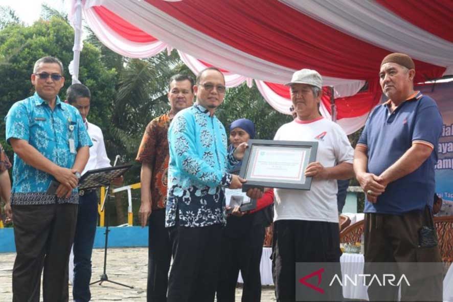 Bantuan Sosial Nelayan untuk Menjaga Daya Beli Masyarakat Pesisir