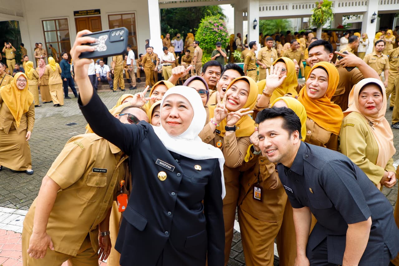 Pimpin Apel Akhir Tahun 2025, Gubernur Khofifah Apresiasi Kinerja ASN Pemprov Jatim