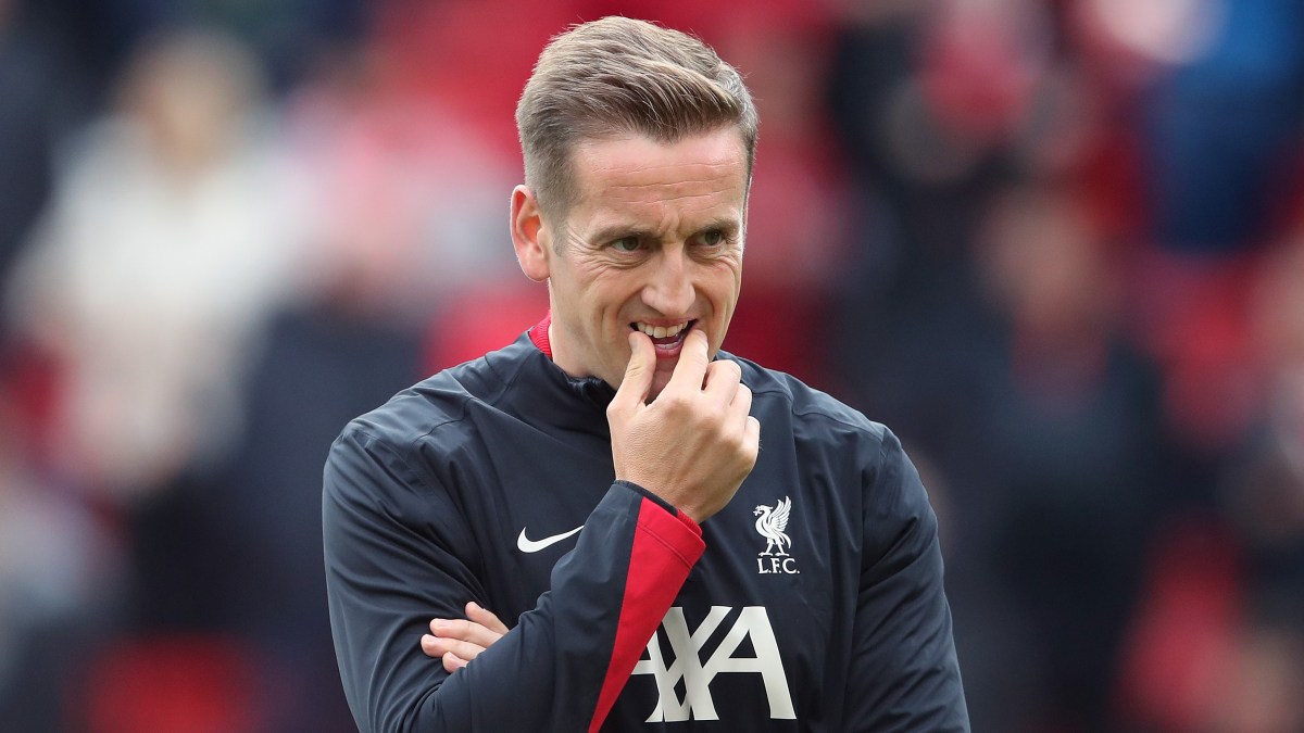 Pelatih Spesialis Bola Mati Liverpool Hengkang Menyusul Performa Buruk