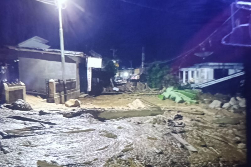 Banjir Bandang Kembali Menerjang Maninjau di Awal Tahun 2026