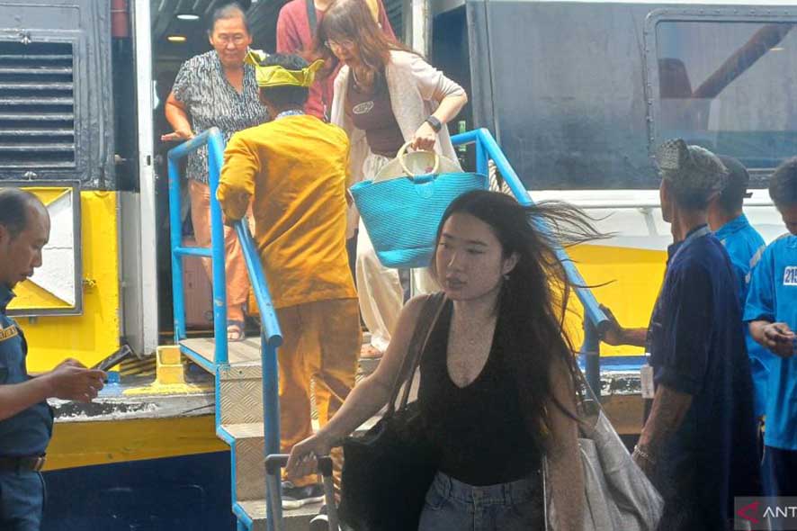 250 Wisman Masuk ke Tanjungpinang Lewat Jalur Laut di Hari Pertama 2026