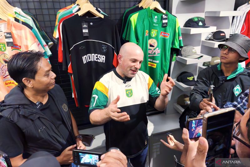 Tiba di Surabaya, Pelatih Bernardo Tavares Ungkap Rencana Awal bagi Persebaya