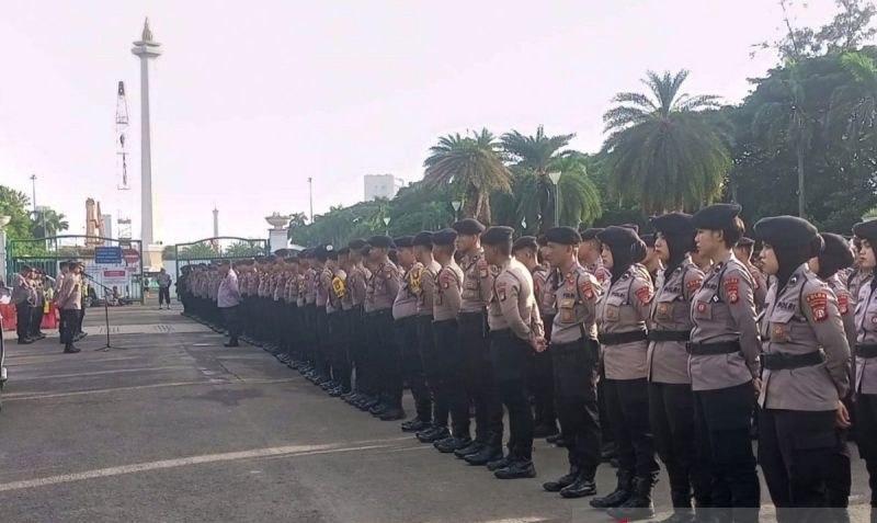 Buruh Demo di Jakarta Pusat, Ribuan Aparat Kepolisian Dikerahkan 