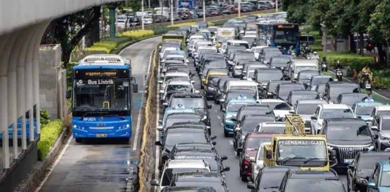 Daripada Naikkan Tarif, INSTRAN Dorong Transjakarta Gratiskan Layanan, Warga Pasti Dukung!  