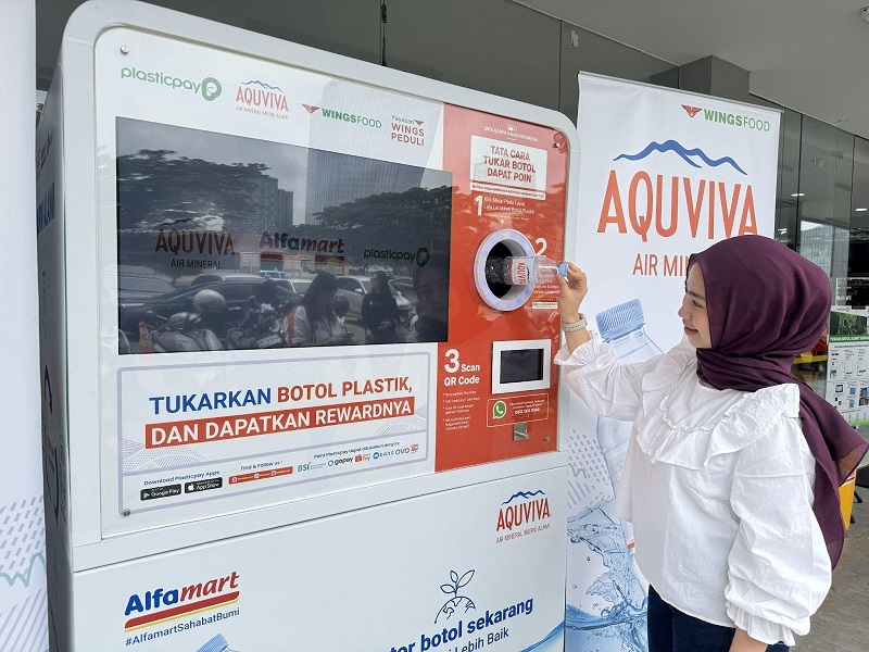 Dorong Gaya Hidup Daur Ulang Botol Plastik, Aquviva Hadirkan Reverse Vending Machine 