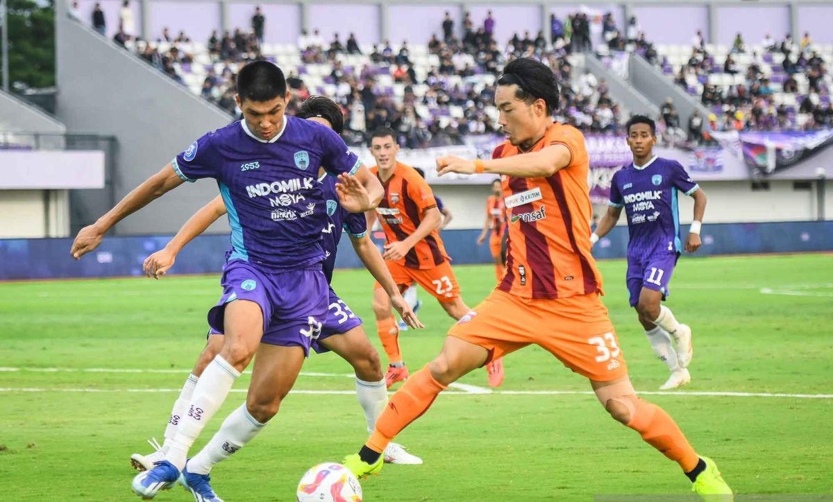 Persita Tangerang Secara Mengejutkan Tundukkan Borneo FC 2-0 , Kerugian Besar bagi sang Pemuncak Klasemen
