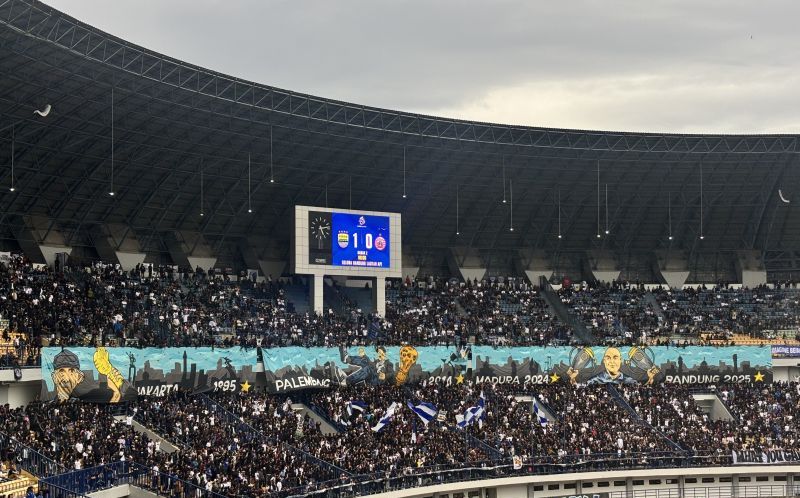 Persib Bandung Juara Paruh Musim Usai Taklukkan Persija Jakarta 1-0 di GBLA