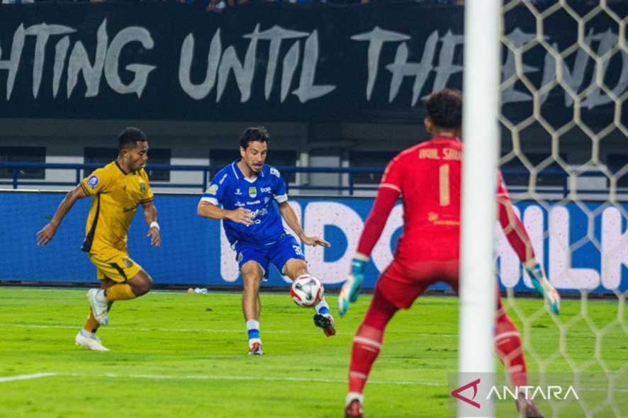 Keluarga Thom Haye Dapat Ancaman Pembunuhan Setelah Persib Tumbangkan Persija
