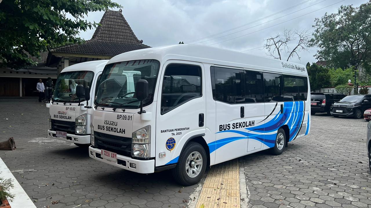 Pastikan Siswa Dapat Akses Transportasi Layak, Kemenhub Alokasikan 150 Unit Bus Sekolah Sepanjang 2025
