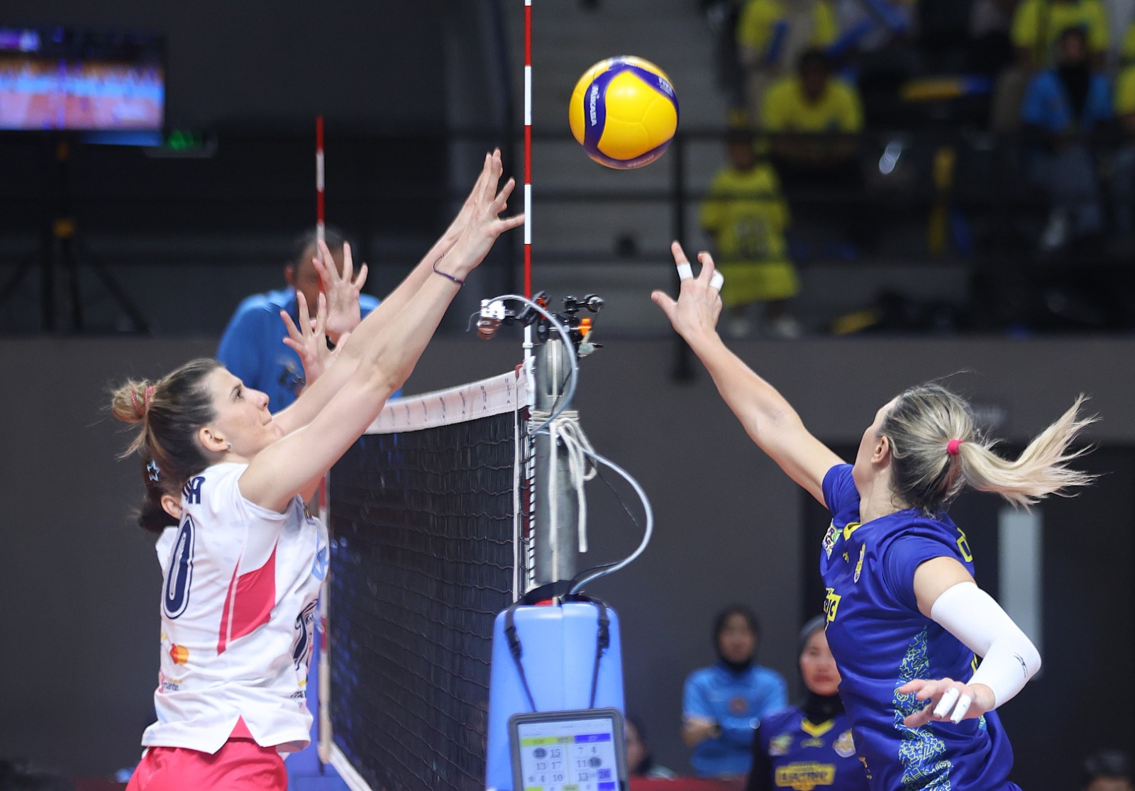 Proliga 2026: Dominasi Ozsoy dan Plak Antar Electric PLN Libas Livin Mandiri