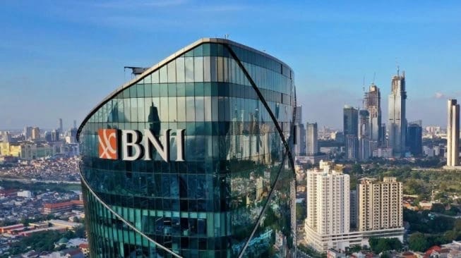 BNI Bersihkan Masjid Darul Aman Pascabanjir di Agam
