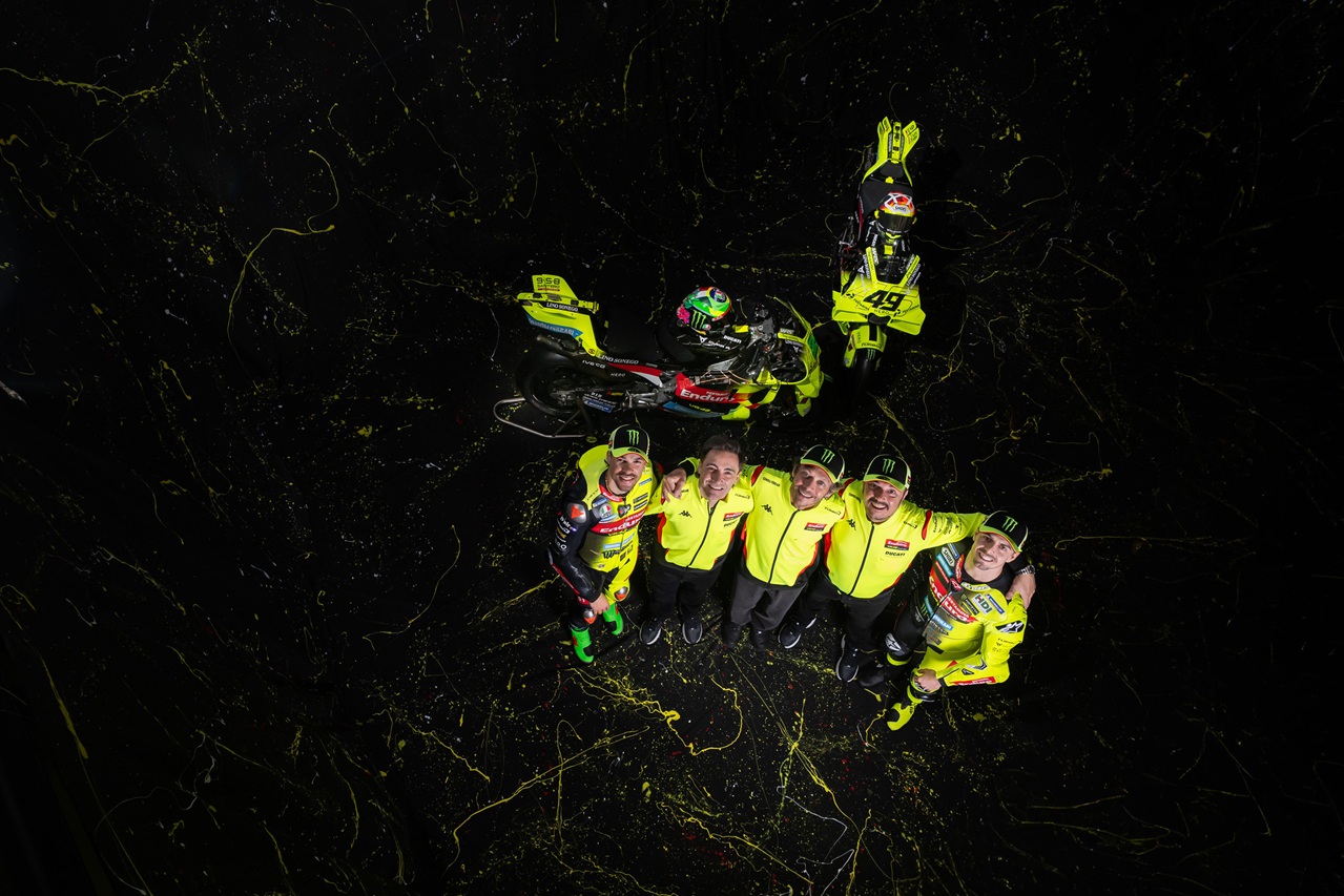 Arungi Musim 2026,  Pertamina Enduro VR46 Racing Team Kenakan Livery Bercorak Black and Light