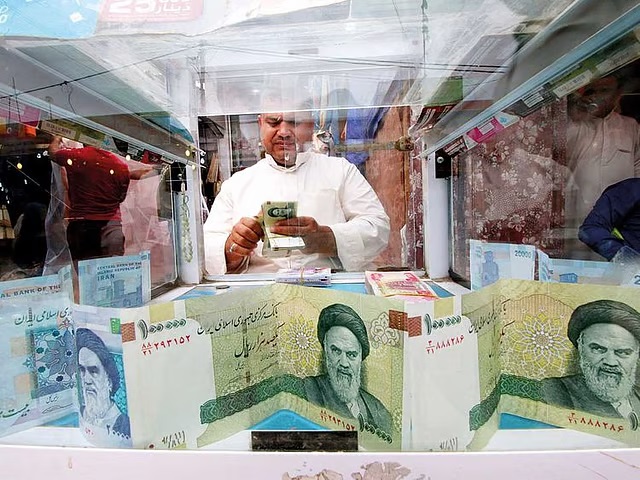 Mata Uang Rial Iran Terpuruk ke Titik Terendah Sepanjang Sejarah