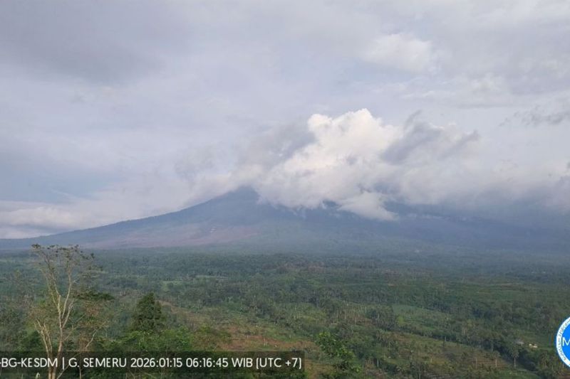 Badan Geologi: Aktivitas Vulkanik Gunung Semeru Masih Tinggi