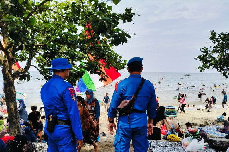 Pengamanan Libur Isra Miraj, Satpolairud Polres Situbondo Turun ke Objek Wisata Pantai