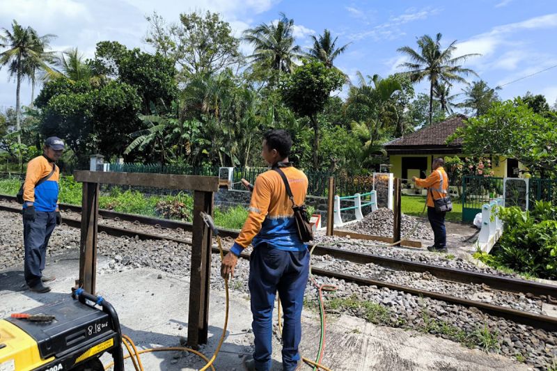 Demi Keselamatan Perjalanan, KAI Menutup Ratusan Perlintasan Sebidang