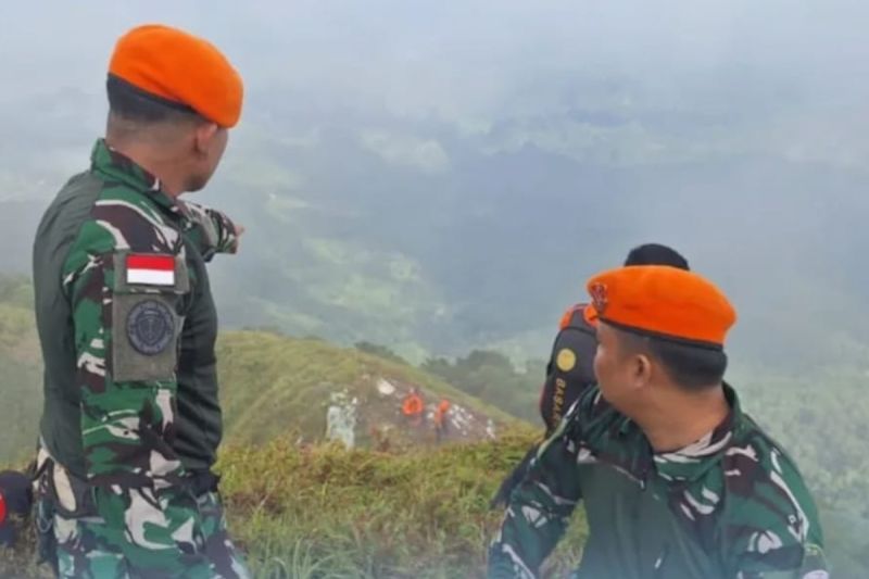 Lokasi Jatuh ATR 42 Teridentifikasi, TNI AU Turunkan Korpasgat dengan Helikopter Caracal
