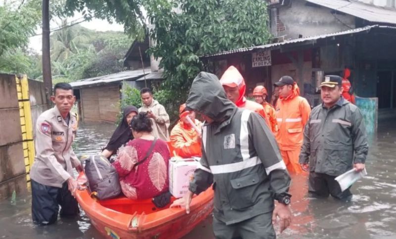 Banjir di Jakarta Sebabkan Seorang Remaja di Cakung Barat Tewas 